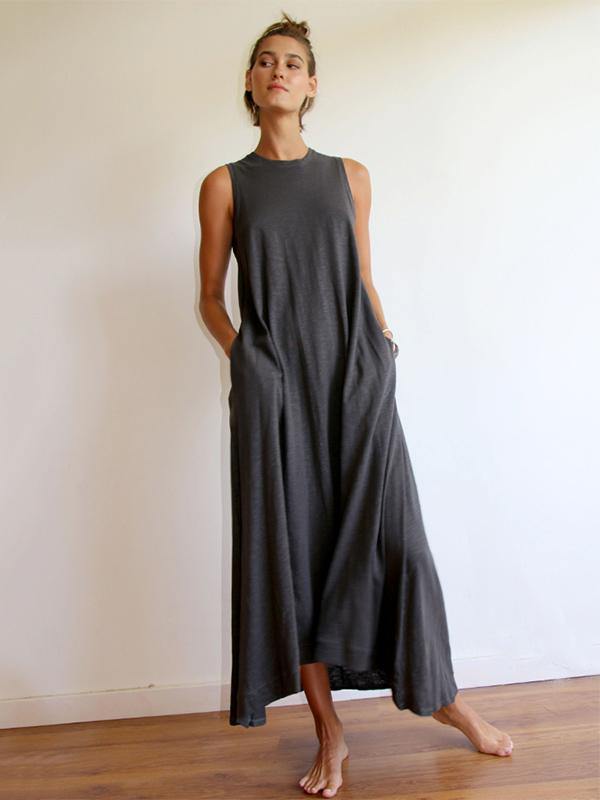 June - Ärmelloses Maxikleid mit einfachem Rundhalsausschnitt