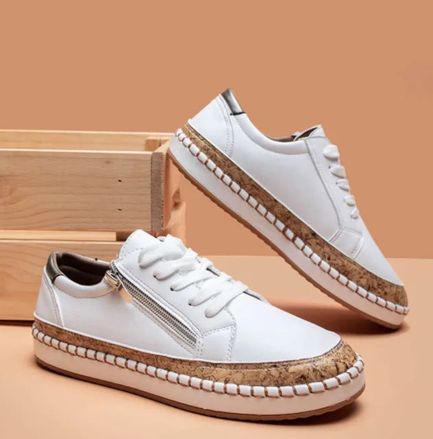 Vulkanisierte Damenschuhe mit Blumendruck