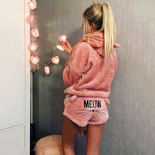 Warmer Katzenpyjama