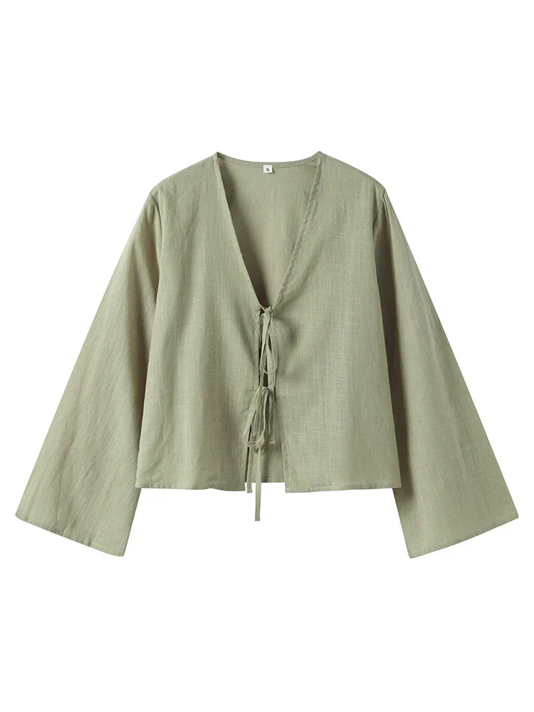 Mare | Stylische Bluse mit Schnürung und langen Ärmeln